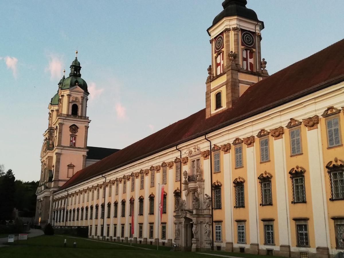 K14 - Oase Im Grunen Markt Sankt Florian Zewnętrze zdjęcie